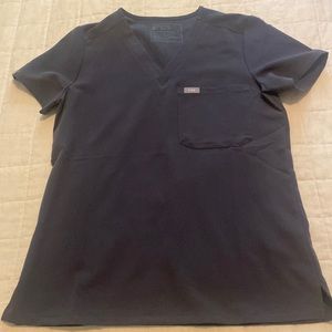 Limited edition Charcoal grey Figs Catarina One pocket top